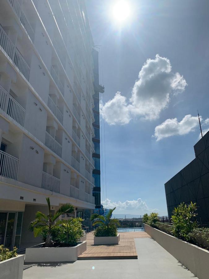 Hola! Condotel @ Inspiria Davao ภายนอก รูปภาพ